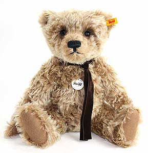 Steiff Frederic Classic Teddy Bear with FREE Gift Box  000478