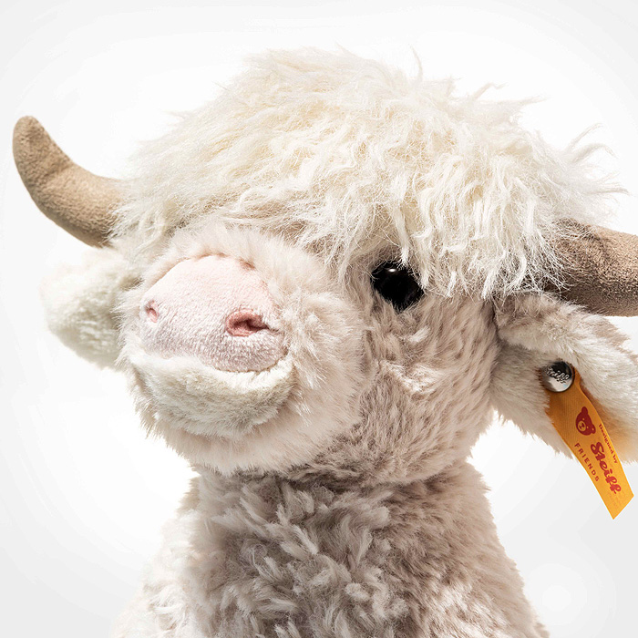 Steiff Harper Highland Cow 068942 | Ashby Bears
