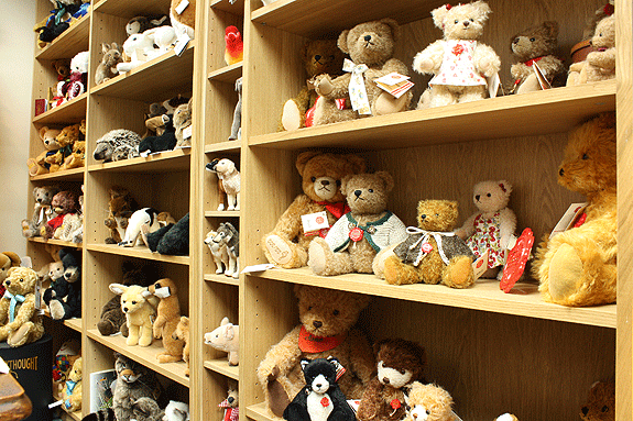 teddy bear shelf